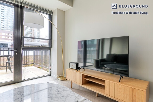 Photo - 211 W Scott St Unit FL3-ID1416