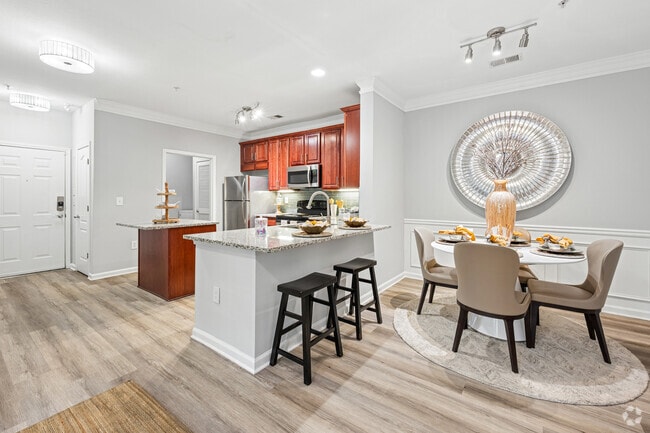 The Del Mar 2BR, 2BA - 1,225SF - Kitchen/Dining Area - Oaks at Sugarloaf