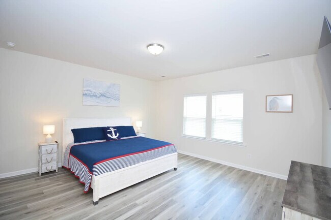 Photo - 596 McLernon Trce Unit SI ID1541208P