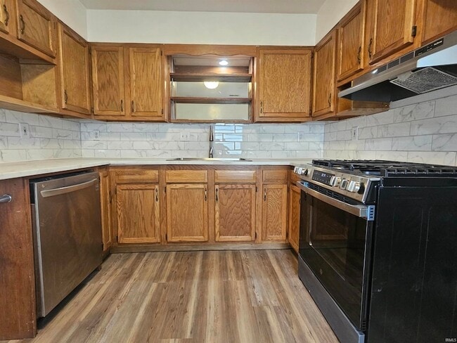 Photo - 128 N Roosevelt St