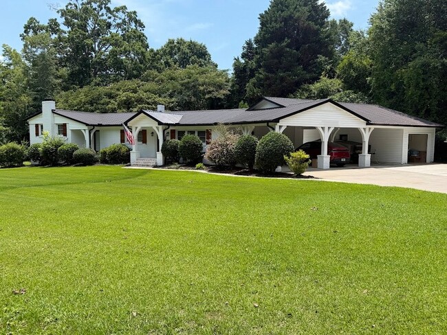 Photo - 405 Playground Rd