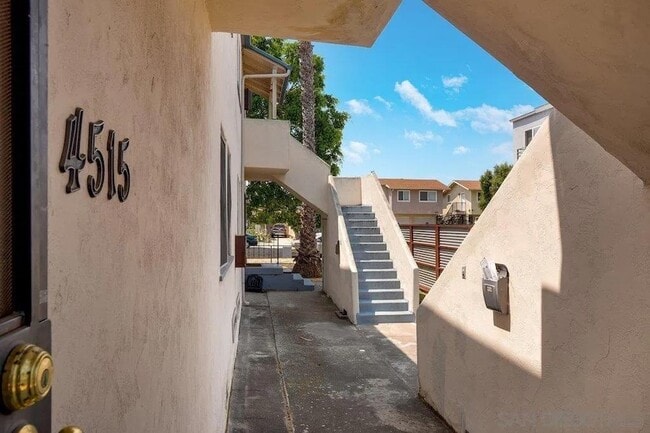 Photo - 4515 Wilson Ave