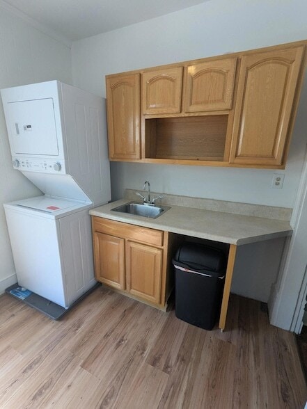Photo - 407 Colville St