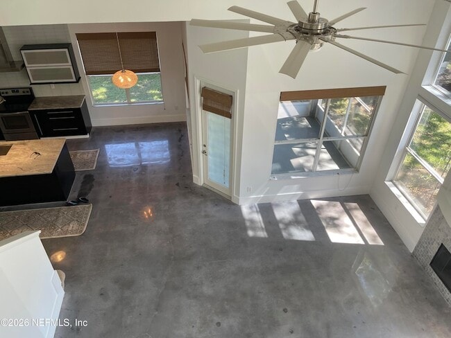 Photo - 3996 Richmond Park Dr E