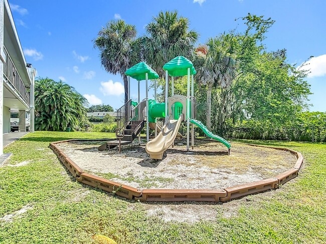 Photo - 4645 N Socrum Loop Rd Unit 101