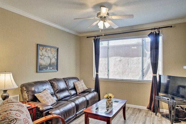 Building Photo - 7009 E Acoma Dr Unit SI ID1545686P
