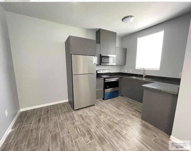 Photo - 1303 Quitaca Dr