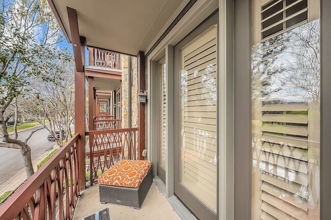 Photo - 6350 Oriole Dr