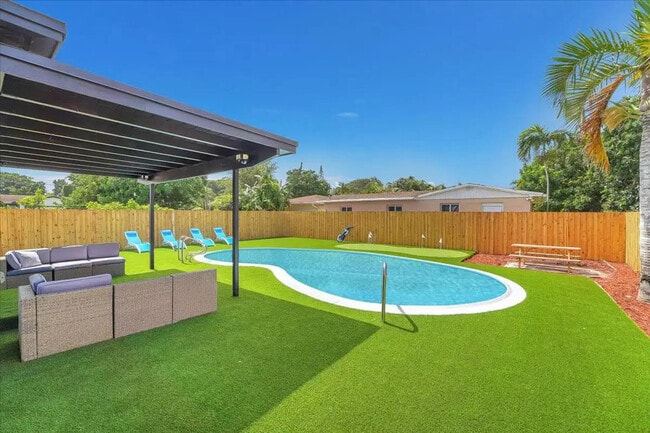 Photo - 1208 N 25th Ave Unit ID1342012P