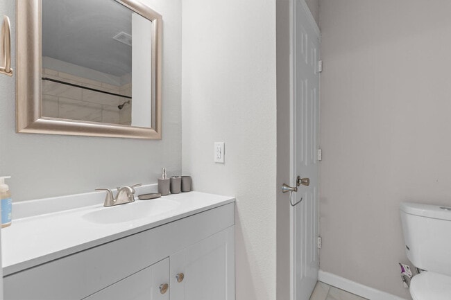 Photo - 1004 E Powell Ave Unit ID1357996P