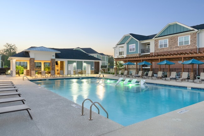 Building Photo - Treeline Timber Creek
