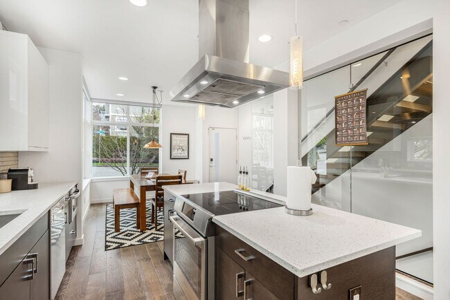 Photo - 301 Valley St Unit SI ID1299299P