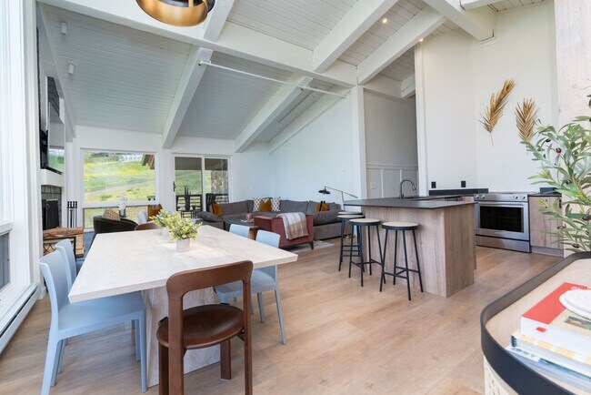 Photo - 360 Wood Rd Unit ID1339914P