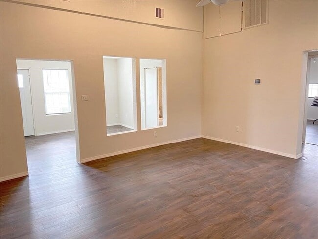Building Photo - 12115 Segrest Dr