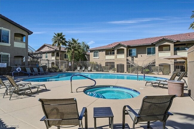 Photo - 2305 W Horizon Ridge Pkwy Unit 1523