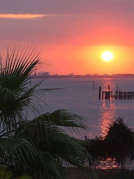 Building Photo - 500 Tiki Dr Unit 107B