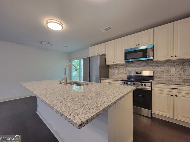 Photo - 402 Loblolly Ridge Rd