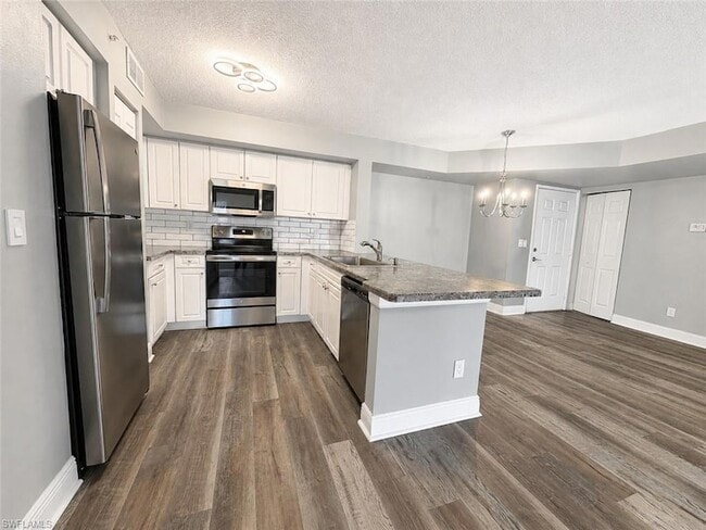 Photo - 1240 Wildwood Lakes Blvd