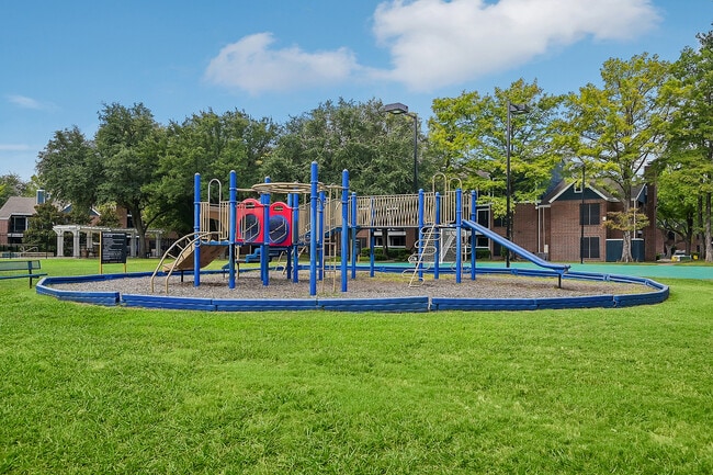 Eastgrove Apartments - Eastgrove Apartments