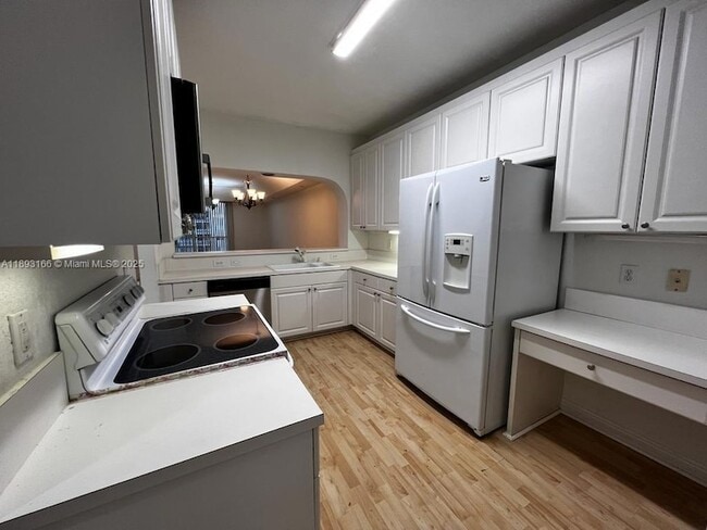 Photo - 10700 NW 66th St Unit 411