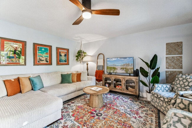 Building Photo - 11250 2nd St E Unit ID1244470P