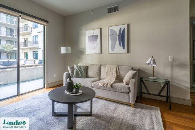 Building Photo - 1414 Wood Hollow Dr Unit 1-336.1407272