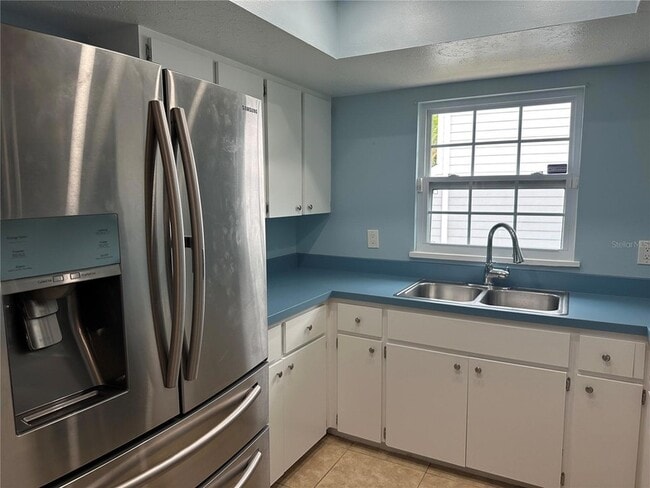 Photo - 2416 Webber St