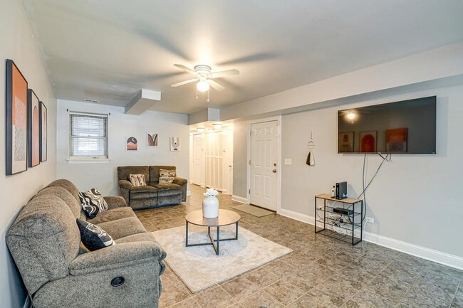 Photo - 6210 S Evans Ave Unit ID1306921P