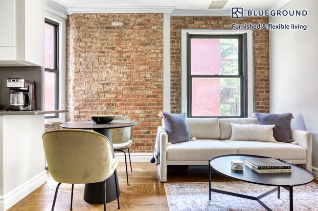 Photo - 214 E 25th St Unit FL3-ID828