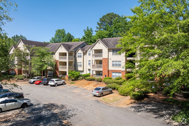 MAIN BUILDING - Lealand Place