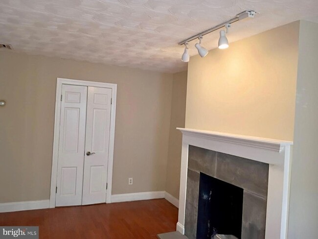 Photo - 514 11th St SE