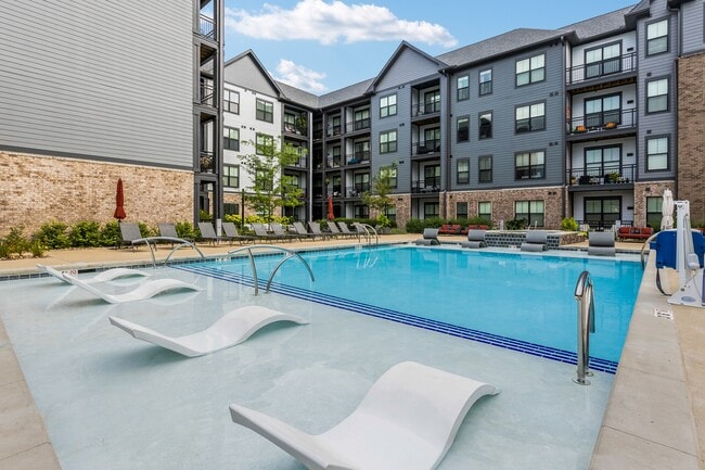 Building Photo - Meeder Flats Apartment Homes