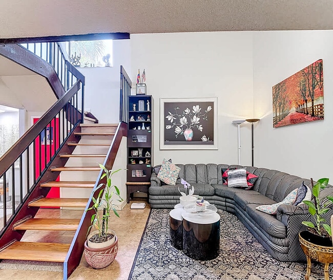 Building Photo - 693 NW 102 Pl Unit ID1357998P