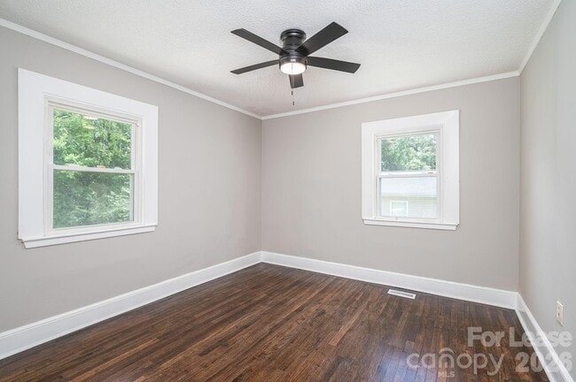 Photo - 913 Edgemont Ave