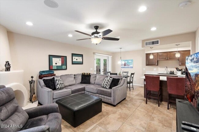 Photo - 10415 N 10th St