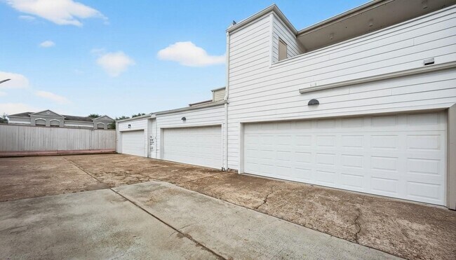 Photo - 6019 Winsome Ln Unit 2
