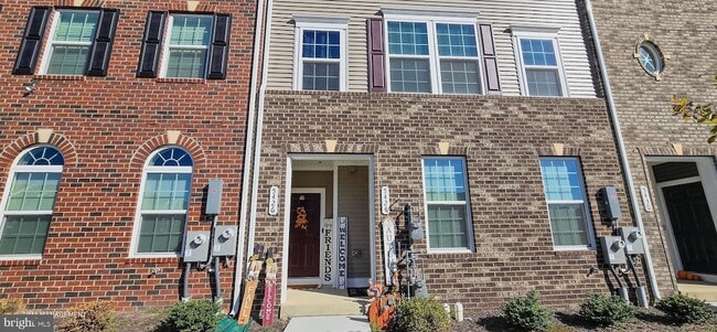 Photo - 5426 Greenpoint Ln