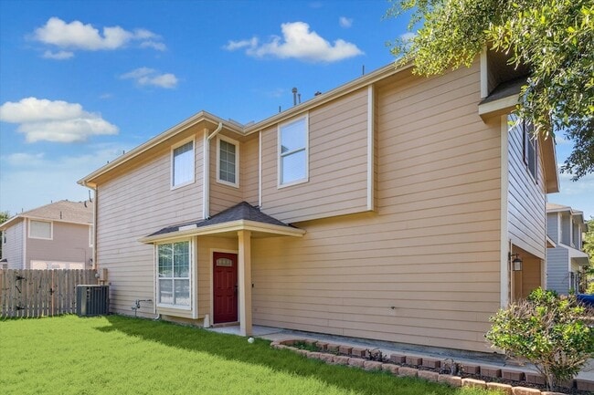 Building Photo - 14307 Mirkwood Ln
