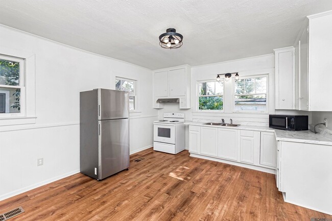 Photo - 529 N Jefferson Ave