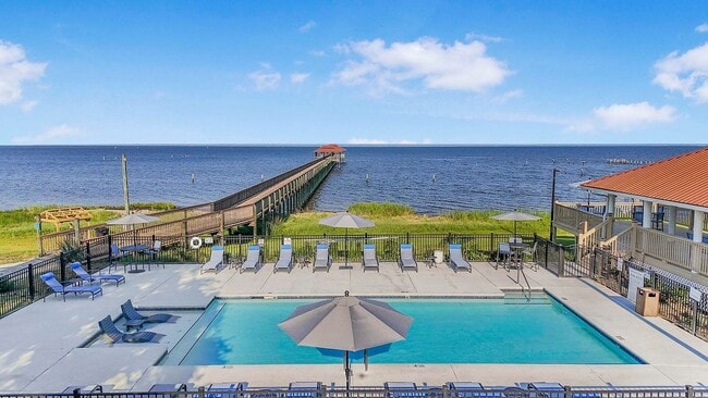 Building Photo - Grandview Pointe