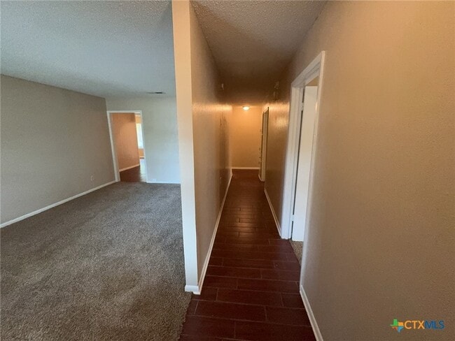 Photo - 1013 Kathey Dr