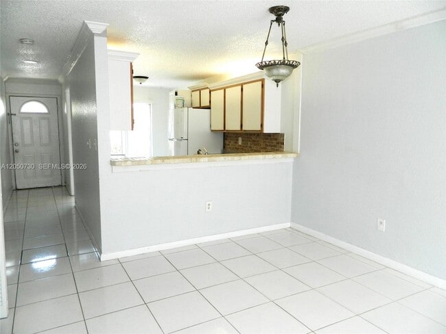Photo - 899 Crystal Lake Dr
