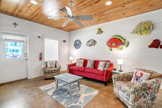 Building Photo - 2120 Eleventh St Unit SI ID1023198P