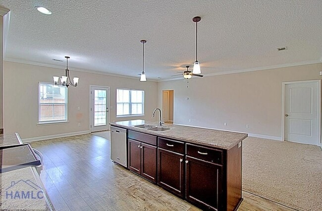 Photo - 147 Rimes Ave SE