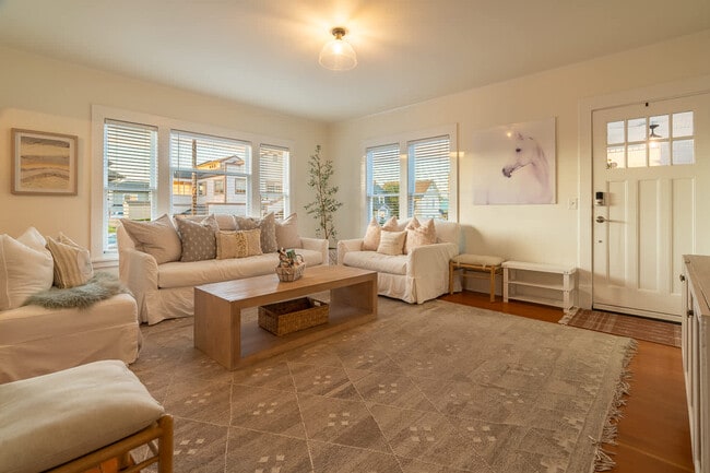 Photo - 116 4th Ave N Unit ID1341342P