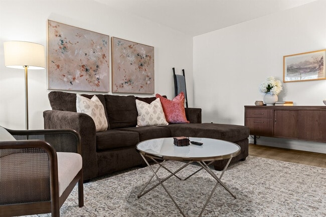 Photo - 22 2nd St Unit SI ID1032313P