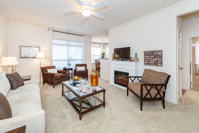 Photo - Garden Springs Apartments