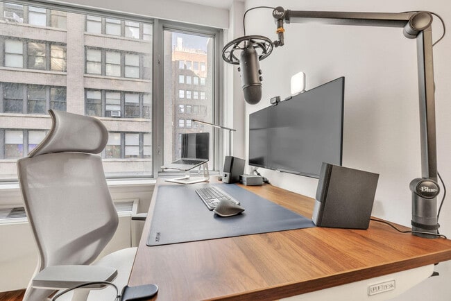 Photo - 120 W 21st St Unit FL8-ID408957P