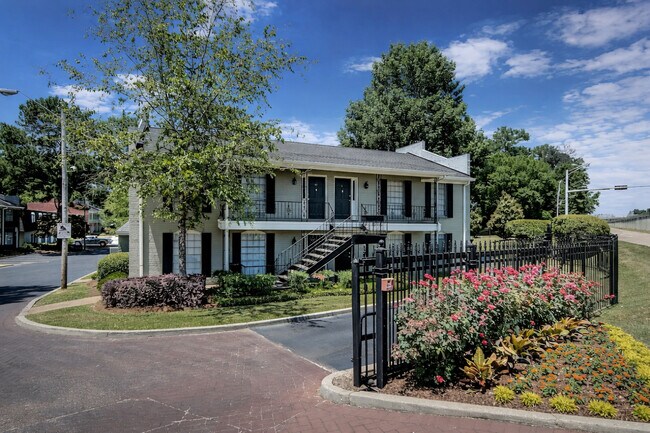 Photo - Vieux Carre Apartments