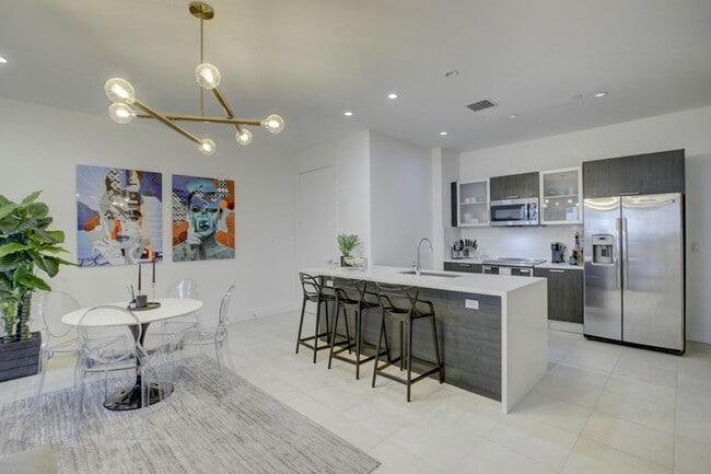 Photo - 1045 NE 18th Ave